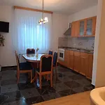 Pansion Dovodja Bed & Breakfast 4*