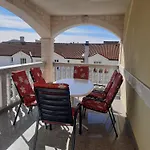 Pansion Dovodja Bed & Breakfast 4*