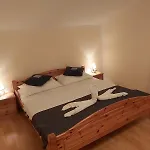 Pansion Dovodja 4* Vodice
