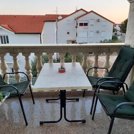Panzió Pansion Dovodja Vodice