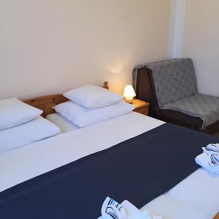 Bed & Breakfast Pansion Dovodja Vodice