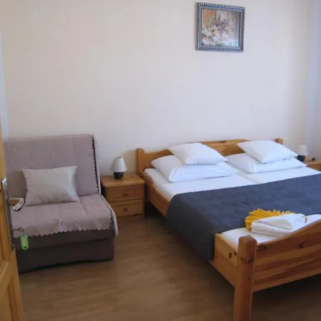 Bed & Breakfast Pansion Dovodja Vodice