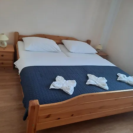 Pansion Dovodja * Βόντιτσε