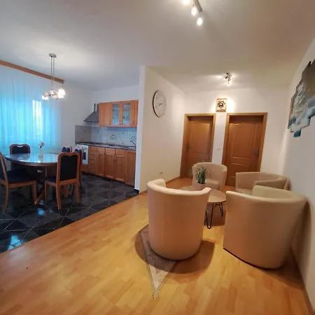 Bed and Breakfast Pansion Dovodja Βόντιτσε