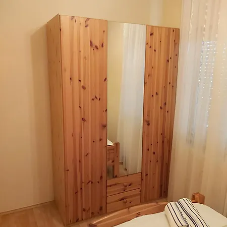 Pansion Dovodja Bed and Breakfast *