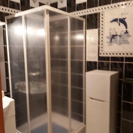 Pansion Dovodja 4* Vodice