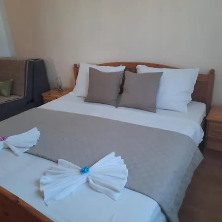 Pansion Dovodja Bed and Breakfast Βόντιτσε