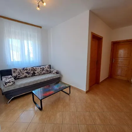 Pansion Dovodja Vodice