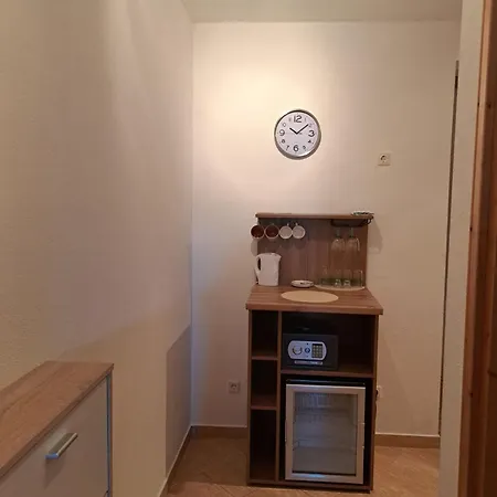 Pansion Dovodja Panzió 4*