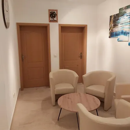 Pansion Dovodja Vodice