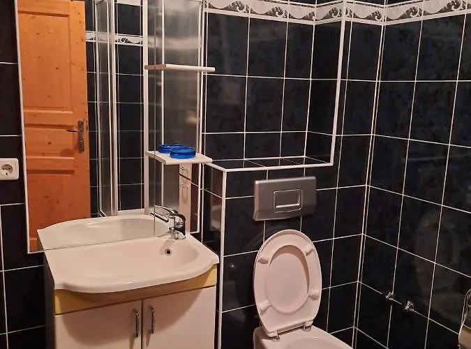 Pansion Dovodja 4* Vodice