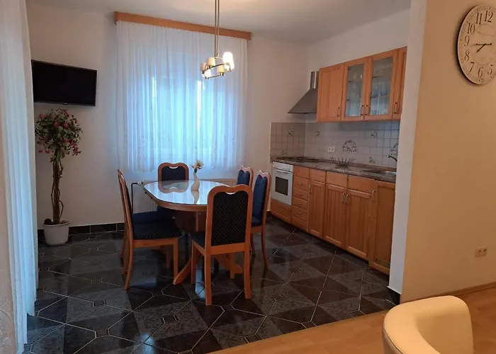 Pansion Dovodja Bed & Breakfast 4*