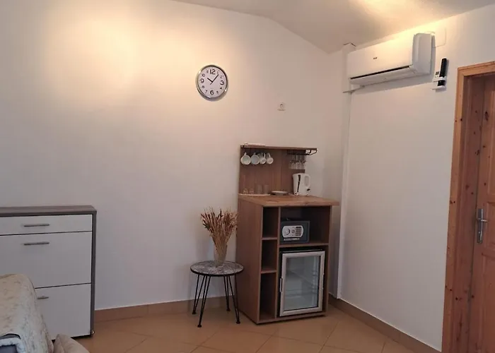 Panzió Pansion Dovodja 4*