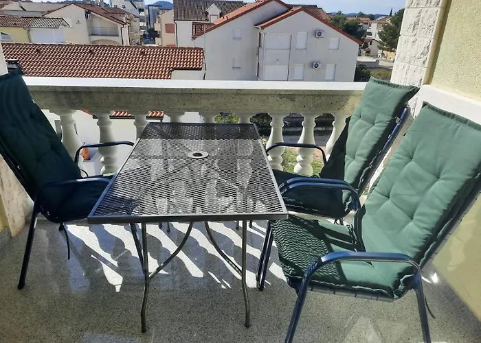 Pansion Dovodja Bed & Breakfast 4*