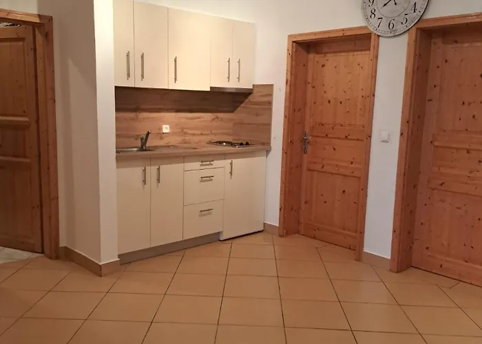 Pansion Dovodja 4* Vodice