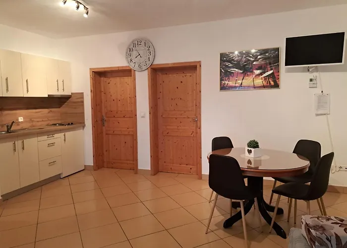 Pansion Dovodja Panzió 4*