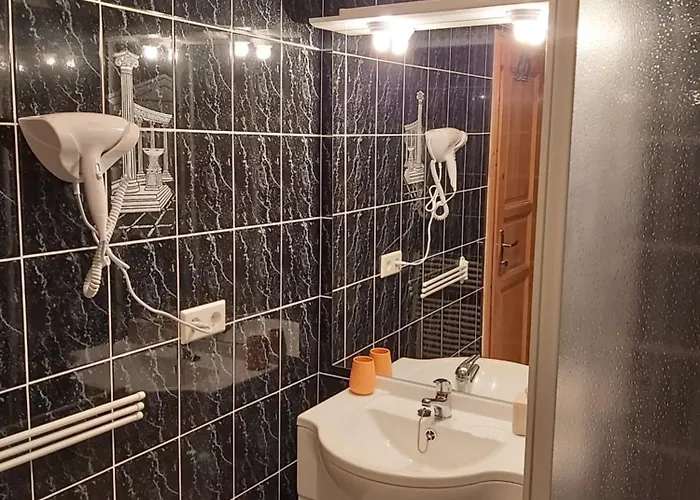 Pansion Dovodja 4* Vodice